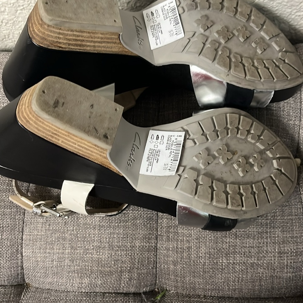 Clark’s heels - Picture 4 of 4